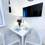 Na Powislu Superapart Tamka 7 * Varšava